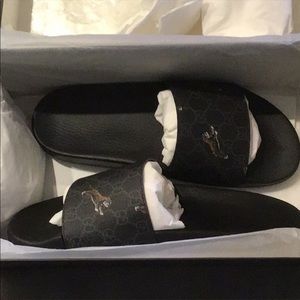 Gucci - Tiger Print Slippers